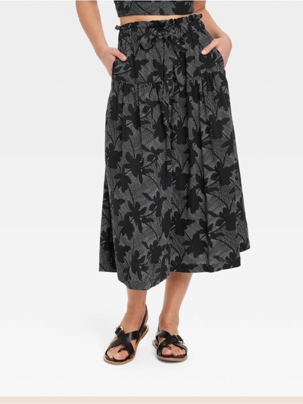 Universal Thread Black Floral-Print Midi Skirt